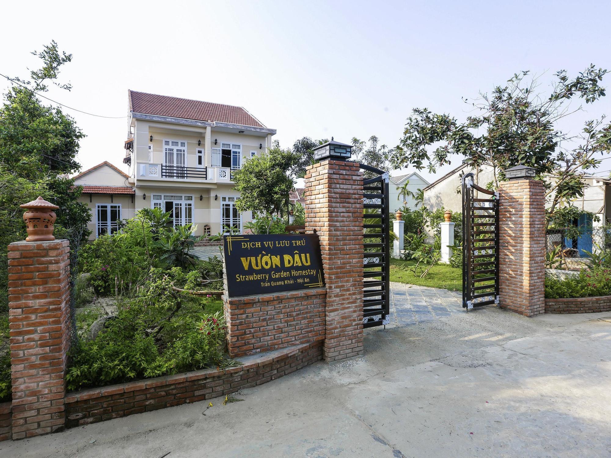 Strawberry Garden Homestay Hội An Buitenkant foto